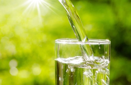 distributore di acqua fredda un sollievo durante l'estate