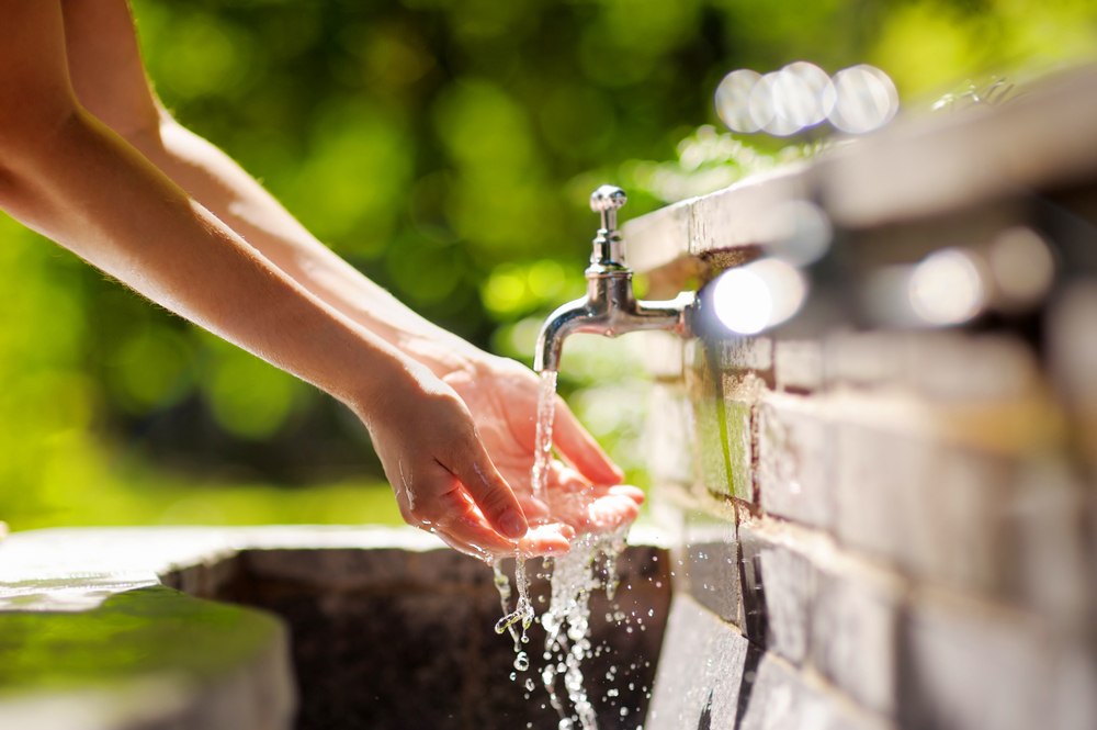 Acqua frizzante a casa: come ottenerla dal rubinetto - Clearwater Depura